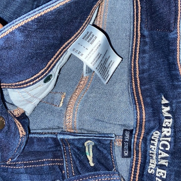 Size 4 U.S - Picture 3 of 3